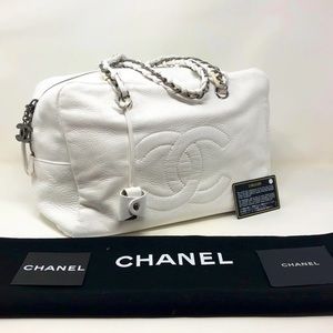 SOLD💎Authentic💎Chanel Modern Chain Bag